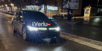 Kjo veturë pa targa po i shqetëson shqiptarët në veri të Mitrovicës (Foto)