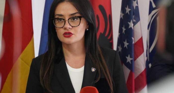 Financimi prej 360 mijë euro i Listës Serbe, Haradinaj-Stublla: Vendim skandaloz, t’i ndalet aktiviteti në Kosovë!