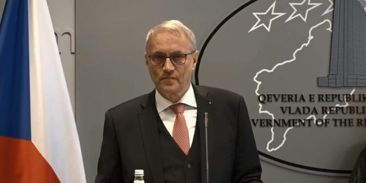 Ministri Dvorak: Integrimi i Kosovës në BE lidhet ngushtë me dialogun me Serbinë