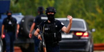 Kjo është vetura me të cilën u godit një polic sot në Suhodoll të Mitrovicës (FOTO)