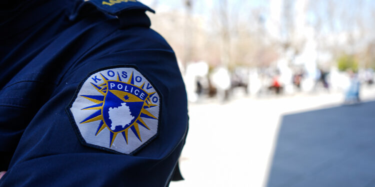 Arrestohet një person në Mitrovicë, dyshohet se e kanosi policin