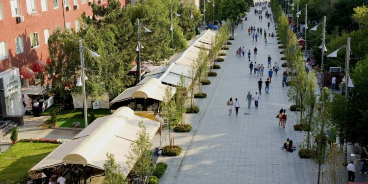 Për 3 muaj, mbi 2 mijë e 500 kërkesa për leje qëndrim, prinë shtetasit turk me 747 sosh