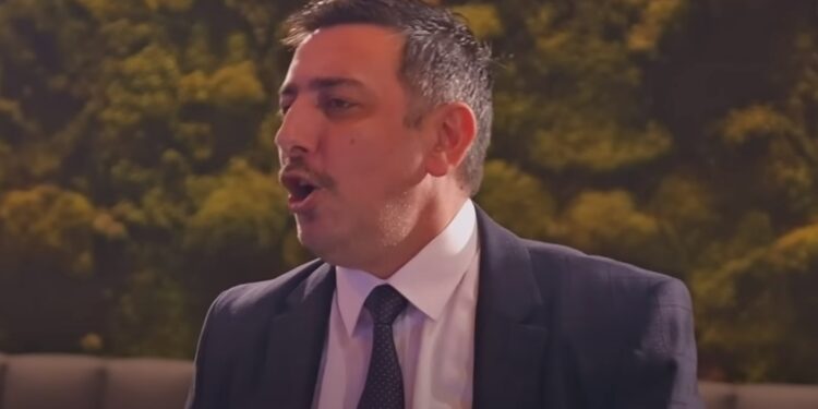 Syla i reagon Shoqatës shqiptare në Amerikë pasi e kritikuan për humorin e “Vallës së Rugovës”: Mos u boni bre edhe ju gërrnaça