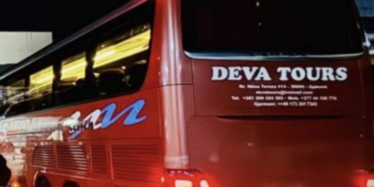 DEVA TOURS konfirmon se autobusi iu aksidentua në Kroaci: “Pasagjerët dhe stafi janë pa lëndime”