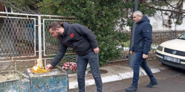 Në vendin ku u vra Oliver Ivanoviq, ndizen qirinj – Gazeta Express