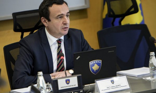 Qeveria mban mbledhje elektronike, e aprovon një transfer financiar