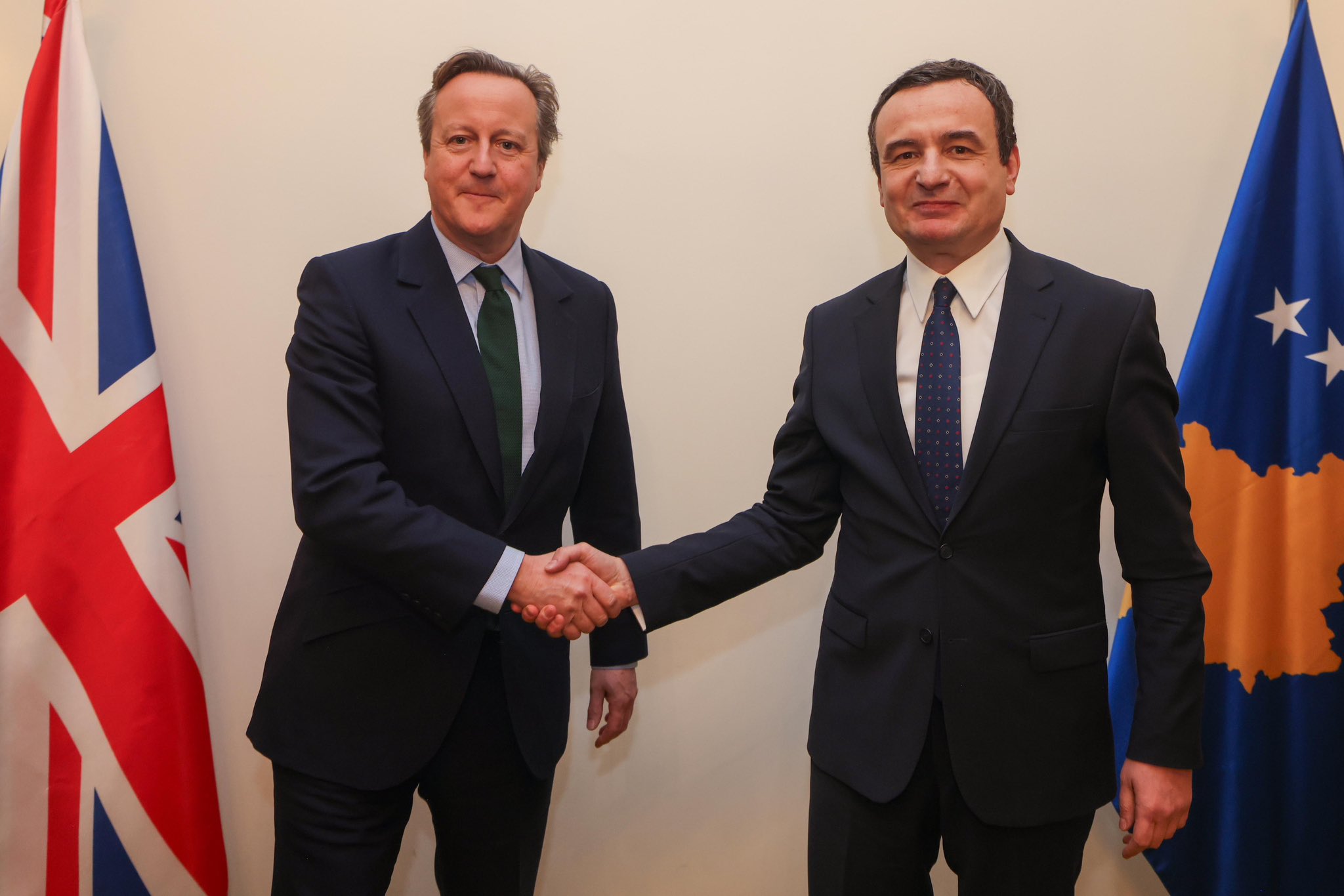 Cameron: Mbretëria e Bashkuar, krenare për partneritetin e saj të vazhdueshëm me Kosovën