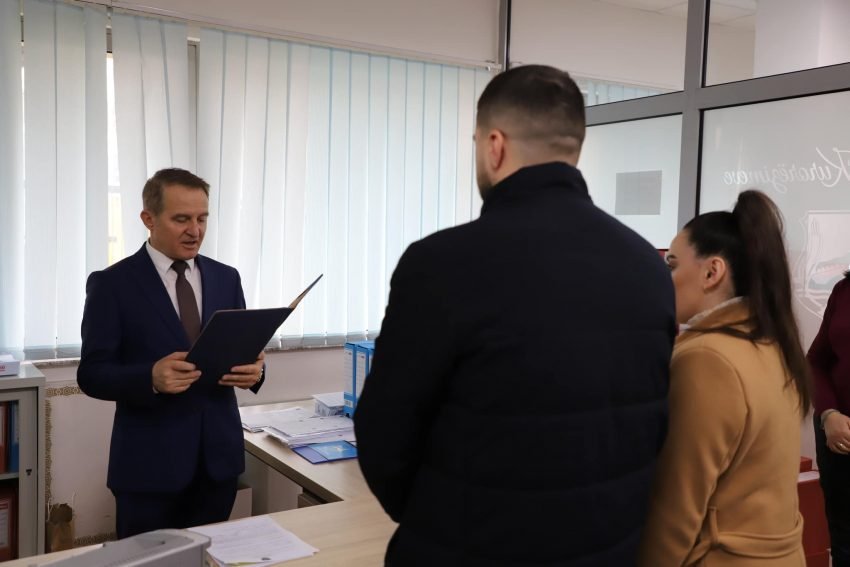 Kurorëzohet çifti i parë në Vushtrri