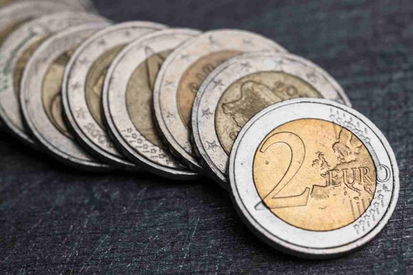 Policia konfiskon monedha metalike mbi 2600 euro në Fushë Kosovë