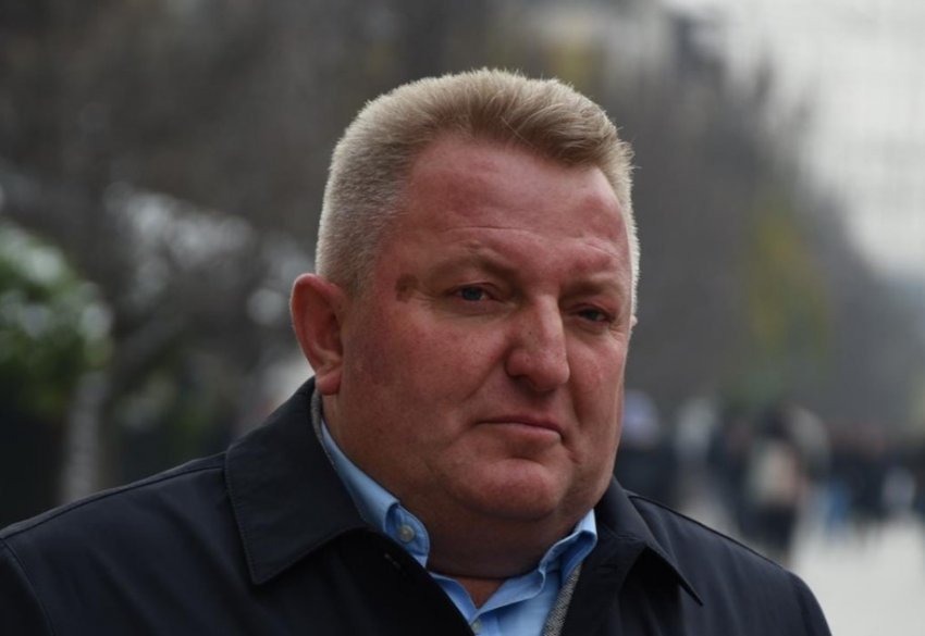 Berisha thirrje kategorive të luftës: Shmangeni rrugën nëpër Serbi, Qeveria të angazhohet për lirimin e ish-pjesëtarit të UÇK-së!