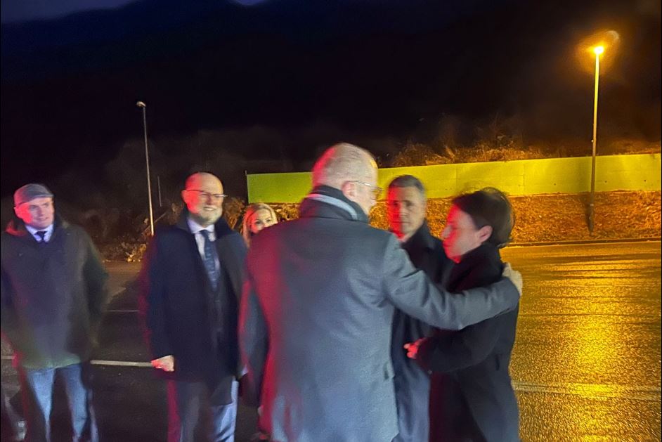 Gërvalla e pret në Morinë Ministrin e Jashtëm të Shqipërisë, Igli Hasani