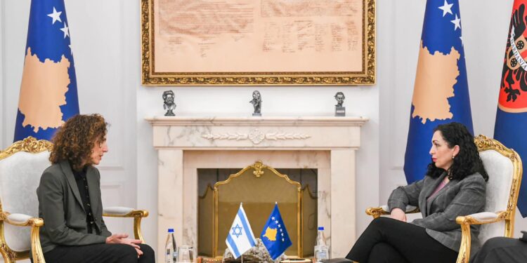 Izraeli do t’i heq vizat për qytetarët e Kosovës, njofton Osmani pas takimit me ambasadoren izraelite
