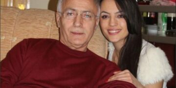 Jakup Krasniqi sot feston ditëlindjen, vajza e tij: Në vitin 2024 po hymë me dëshirën e vetme, kthimin në shtëpi