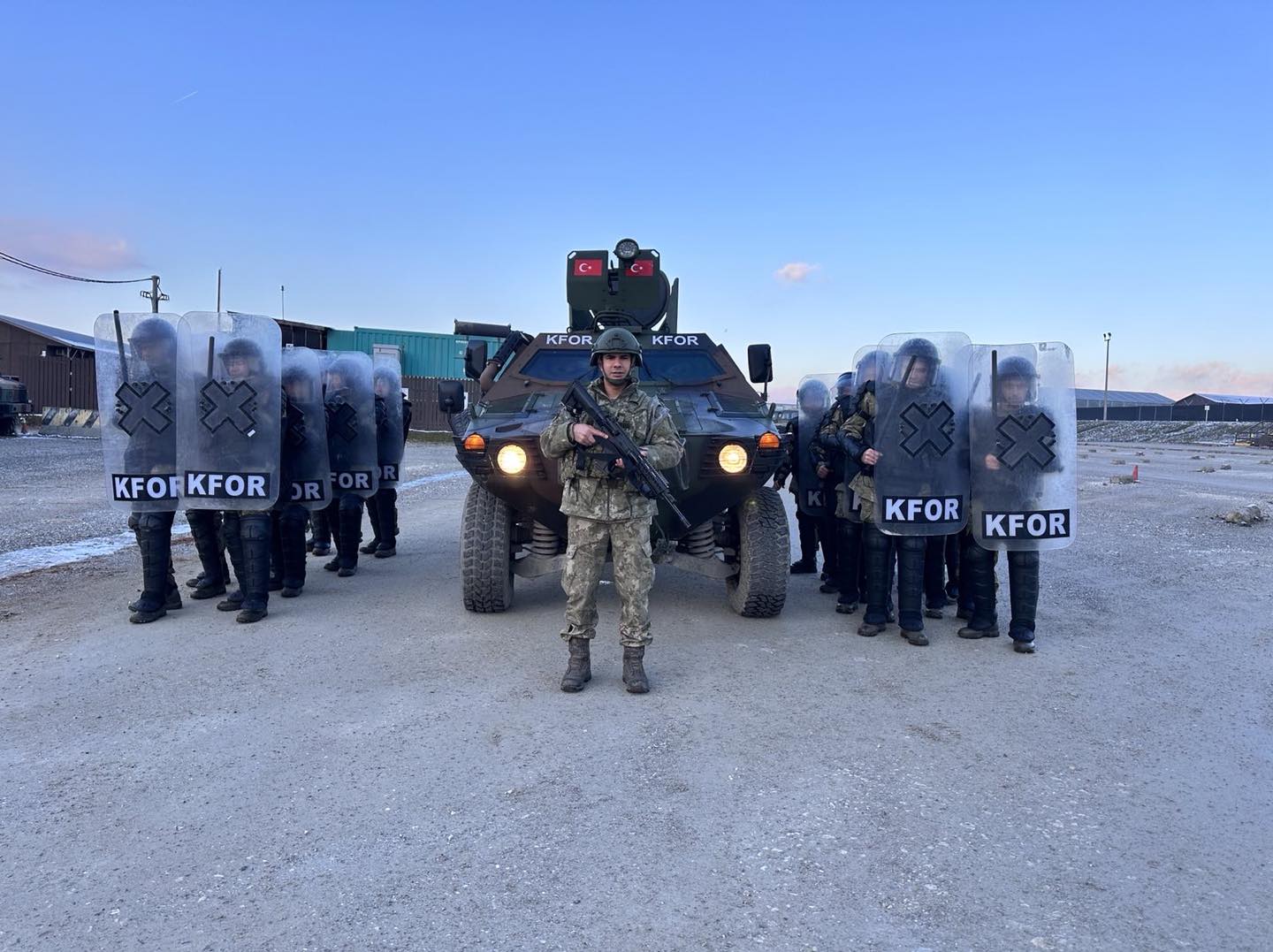 KFOR-i shpërndan foto të ushtarëve turq duke u stërvitur: Gjithmonë të gatshëm për operacione
