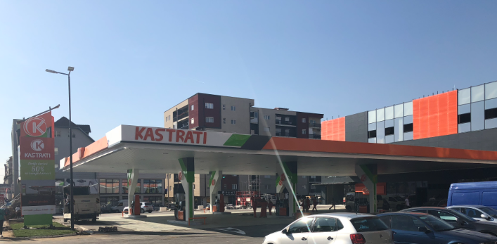 LAJMI I FUNDIT: Të shtëna me armë zjarri të pompa ‘Kastrati’ në Fushë Kosovë
