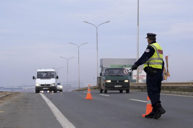 Ferizaj/ Me veturën pa regjistrim tejkaloi shpejtësinë e caktuar, dënohet me gjobë 300 euro e 6 muaj heqje të patentës