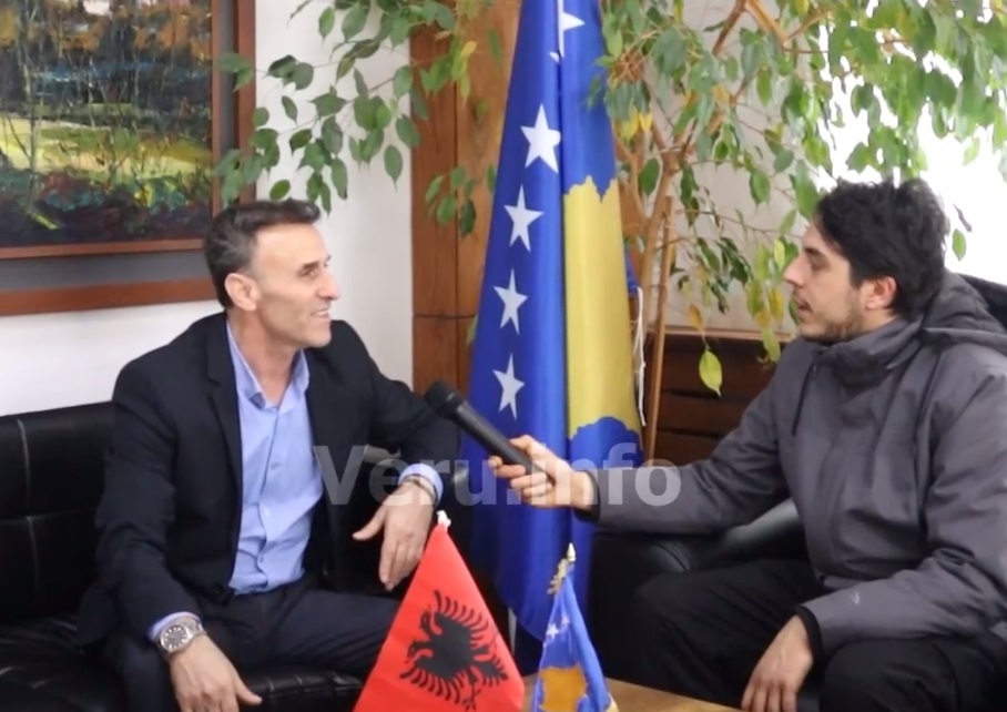 Ekskluzive| Kryetari i Leposaviqit për Veriu.info: Nënshkrimet e serbëve sot janë dorëzuar në KQZ, nuk besoj se do të kandidoj prapë, ka dy javë që ka përfunduar “ngujimi” në komunë