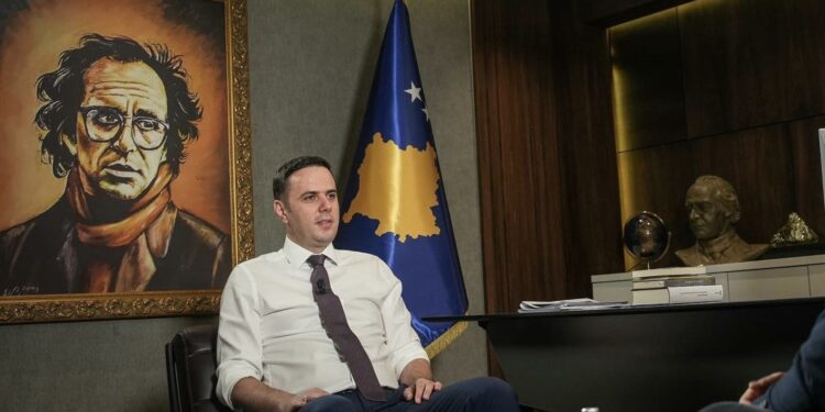 Abdixhiku në 18-vjetorin e vdekjes së Rugovës: Ndjejmë dhimbje për humbjen dhe mungesën e tij