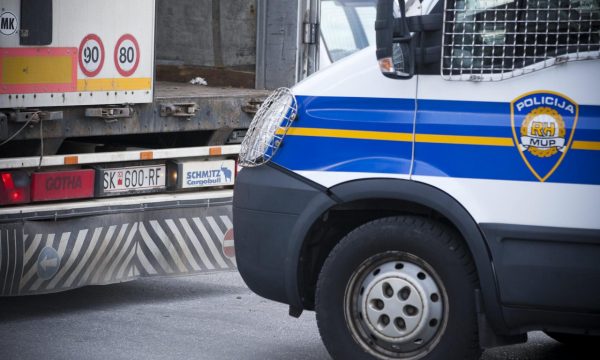 Kush ia dha letërnjoftimin e Kosovës irakianit me emrin ‘Valdrin’ që u kap në Kroaci?