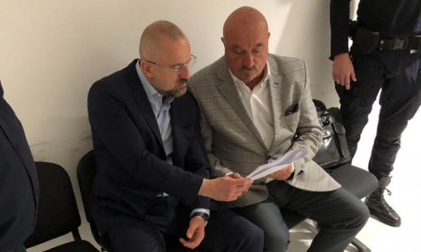 Ambasadori amerikan në Serbi me deklaratë të papritur për Milan Radojçiqin