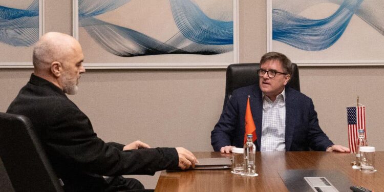 Rama takon James O’Brien në Shkup para darkës me liderët e Ballkanit Perëndimor