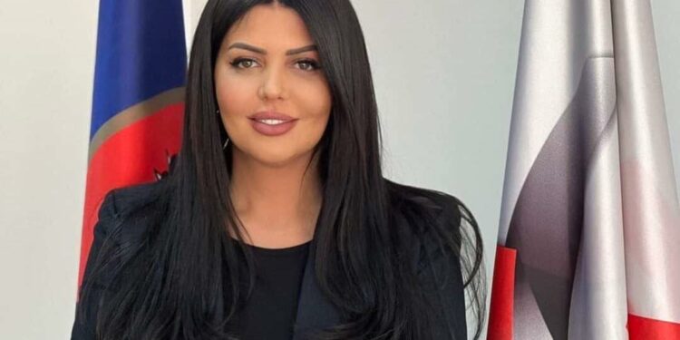 Krasniqi: “Është hipokrizi të thuash se është meritë e kësaj qeverie vizat e njohja e pasaportave nga Spanja”