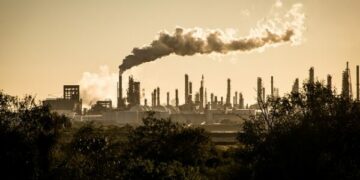 Qindra kompani do të raportojnë për ndikimin e tyre në natyrë