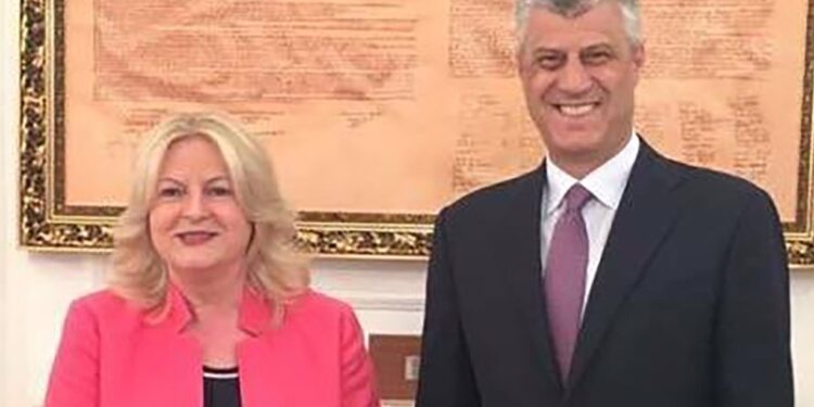Tahiri publikon foto me Thaçin: Idealet kombëtare nuk ndalen, as nuk mund të pengohen