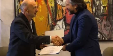 ​Rama nderon kameramanin Kllokoqi që i tregoi botës masakrën e Reçakut