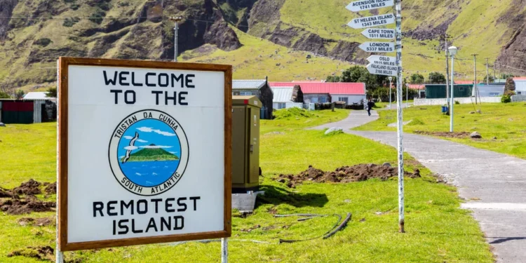 Vendi më i izoluar i banuar në botë nuk ka krime, sinjal celulari apo ushqime të importuara