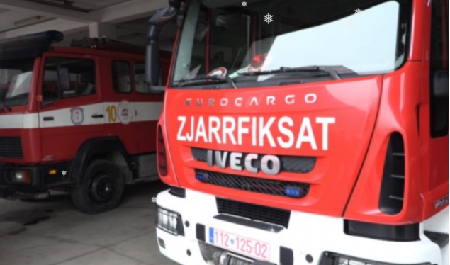 Zjarrfikësit: Ne kemi pagën më të ulët krahasuar me policinë, doganierët e zyrtarët korrektues