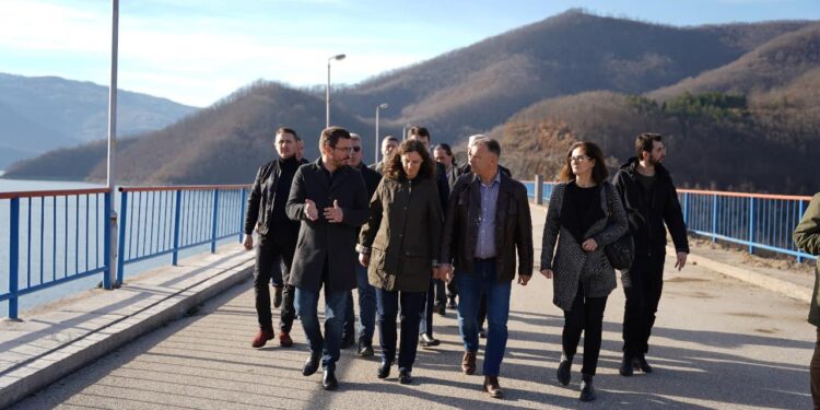Rizvanolli pritet nga kryeshefi i “Ibër-Lepencit” Faruk Mujka