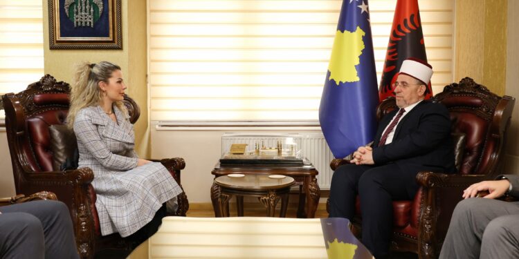 “E prishë institucionin e familjes”- BIK shprehet kundër fertilizimit të asistuar dhe martesave të gjinisë së njëjtë