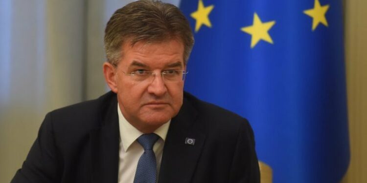 Diskutimet për dinarin, Lajçak takon ndaras delegacionet e Kosovës dhe Serbisë
