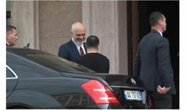 Nis takimi mes Ramës dhe Zelenskyt