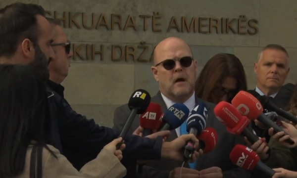 Hovenier zbulon se Kurti u telefonua për çështjen e dinarit edhe nga Ndihmës Sekretari O’Brien