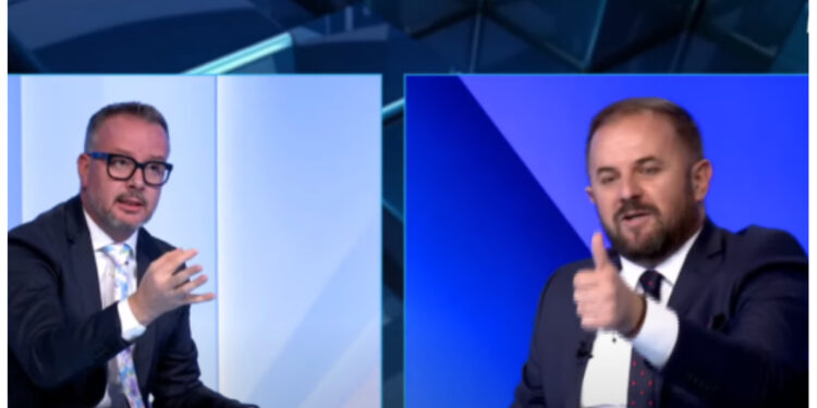 Përplasje mes Vehbi Kajtazit dhe Gazmir Racit – “Ti je rrenc më i madh”