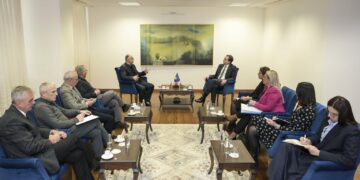 Kurti me të burgosurit politikë: Përkundër dëshmive, kryesit e masakrës së Dubravës ende nuk janë nxjerrë para drejtësisë