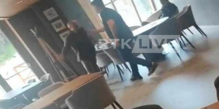 Radojçiq po i maltreton serbët e Kosovës – publikohen pamje nga grushtimi