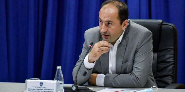 Liburn Aliu tregon pse nuk shkoi në mbledhjen e Komisionit ku pati akuza për tenderë të negociuar