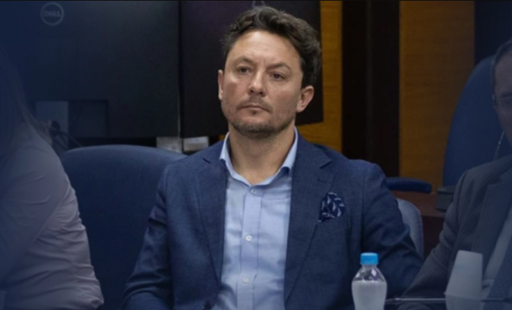 Shkarkohet kryesuesi i Kuvendit Komunal të Prishtinës, Pëllumb Bajçinovci