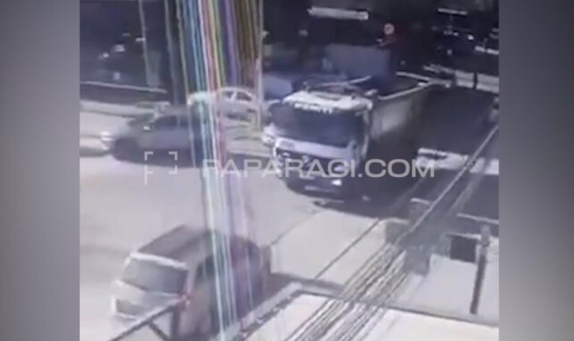 Pamje të rënda: Momenti kur kamioni e shkel për vdekje këmbësoren në Fushë Kosovë