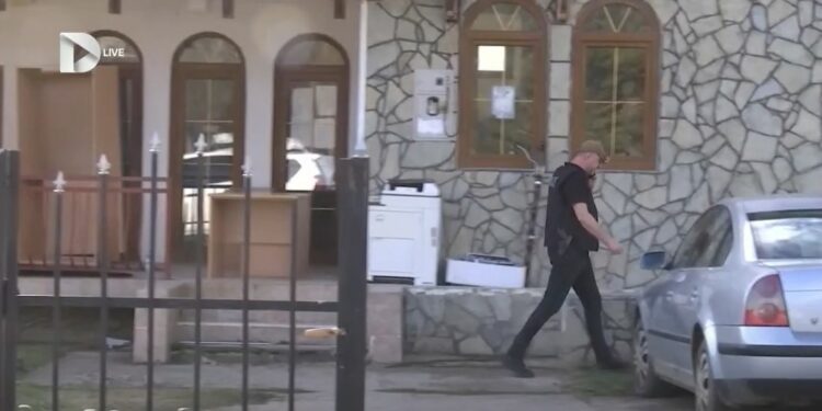 “Tri automjete me dokumente” – Çka tjetër u gjet në komunat ilegale serbe