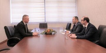 Dinari serb – Rashiqi i shkon në zyrë Guvernatorit të BQK-së, pajtohen për informimin e komunitet serb