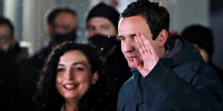 “Osmani do të duhej të deklarohej për raportet me ShBA-në, por e ka mbyll gojën s’po guxon nga Kurti”