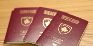 57 mijë kosovarë hoqën dorë nga shtetësia për 16 vjet
