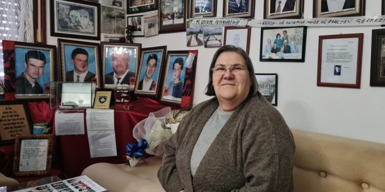 “Me kanë bile me i gjet e me i kthy në tokën e vet”, festa e pavarësisë në dhimbje për familjet e të pagjeturve