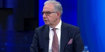 Diplomati Nesho: Vuçiq po përgatit planin për “Jugosllavinë e Madhe”
