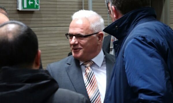 Grabovci e quan inskenim “Pronton”: Dhashë dorëheqje, kjo ishte kultura e PDK-së