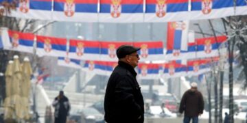 Biznesmenët serbë ankohen për kushtet ekonomike në Kosovë, Qeveria paralajmëron vende pune